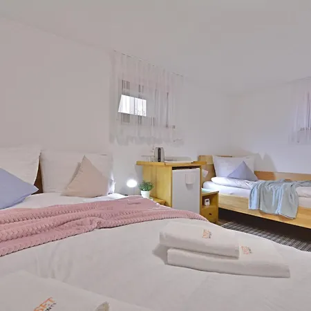 Daire Sunset - La Mare - Goscinne *